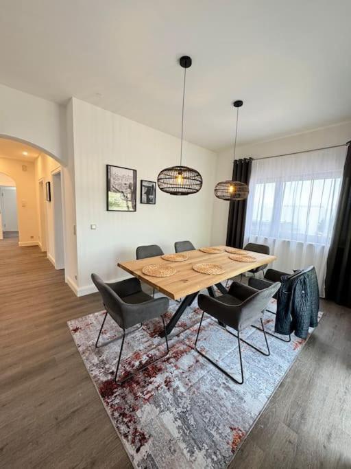 220 Qm Penthouse Wohnung Mit Fahrstuhl - Ohne Spa MHG Exterior foto